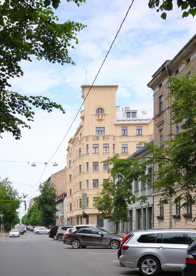 Quiet And Spacious Home In Historic Riga Exterior photo